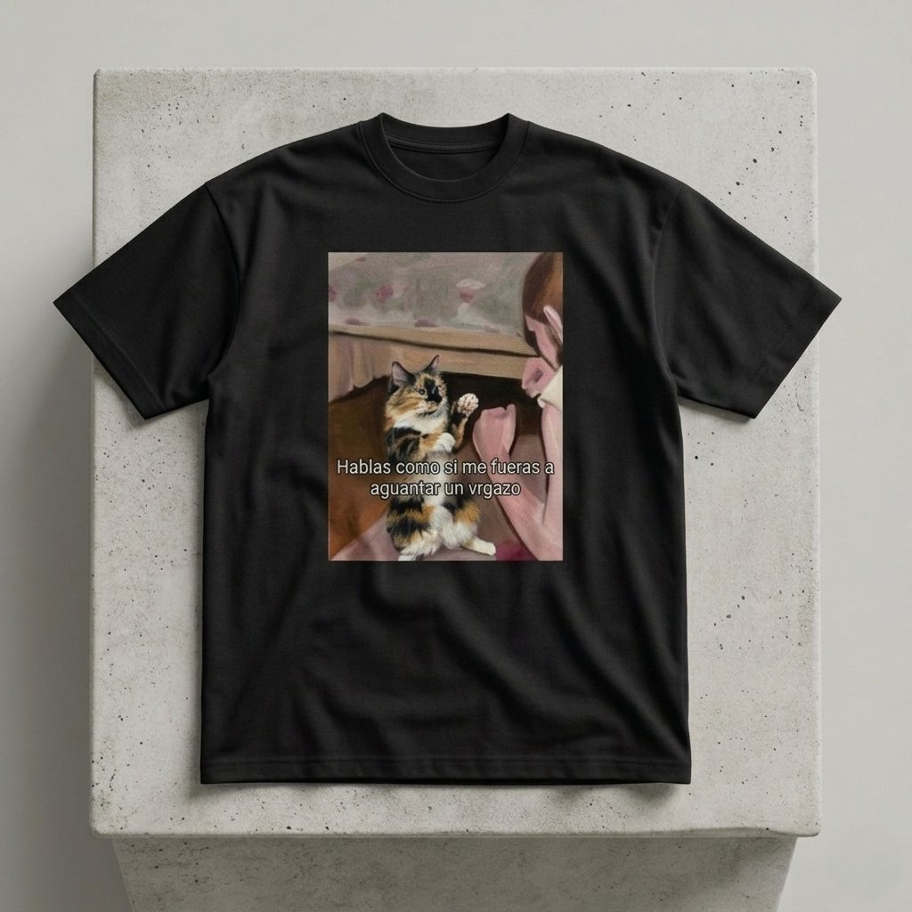 Playera negra con diseño de gato ilustrado estilo pintura vintage